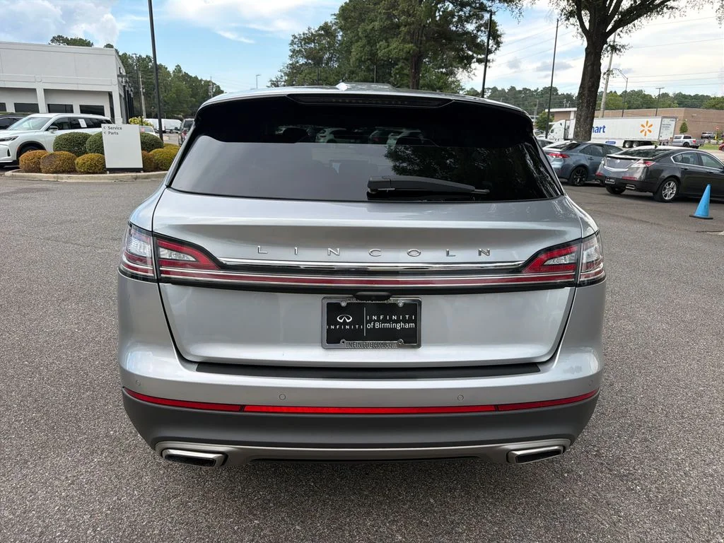 Used 2023 Radiance Metallic Lincoln Reserve image 11