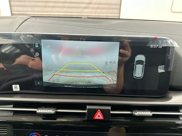 New 2026 Glacial White Pearl Kia EX image 23