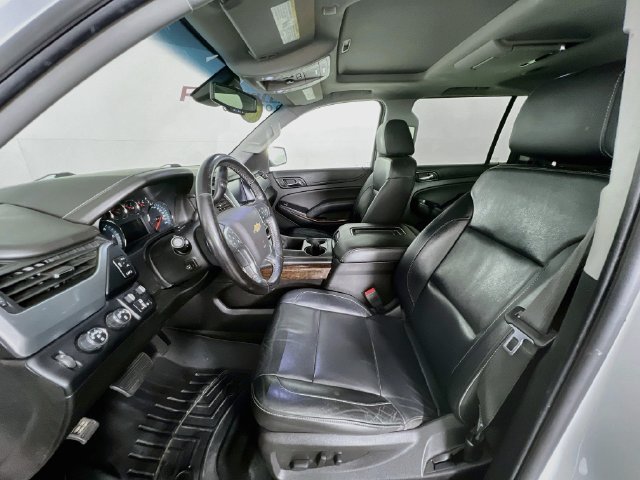 2018 Chevrolet Suburban LT - Photo 10