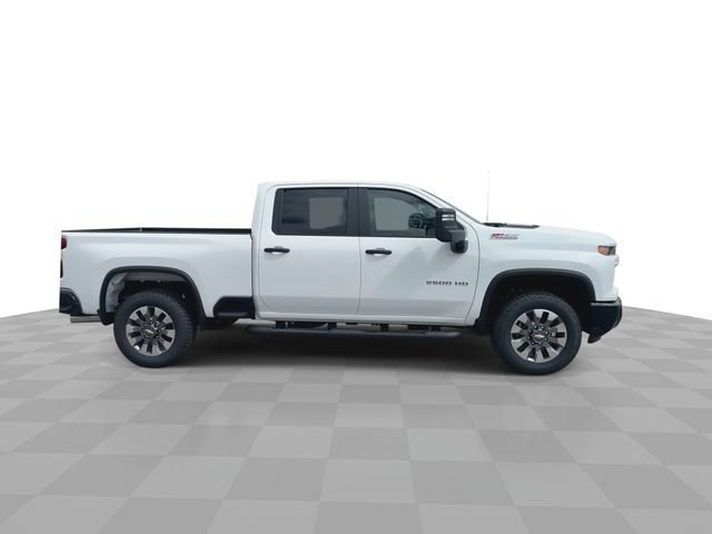 2026 Chevrolet Silverado 2500 HD Custom - Photo 9