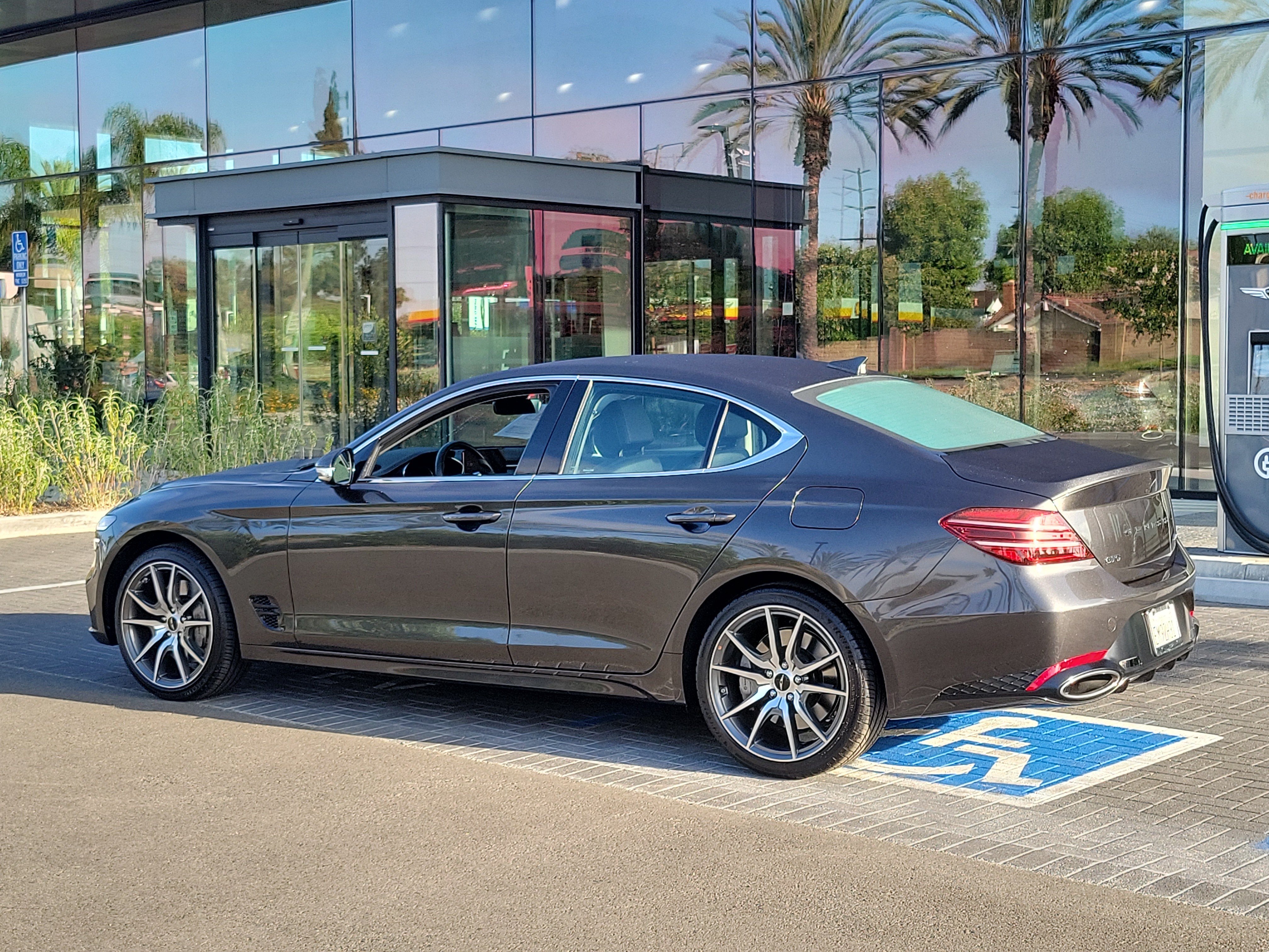 Certified Used 2026 Makalu Gray Genesis 2.5T image 27