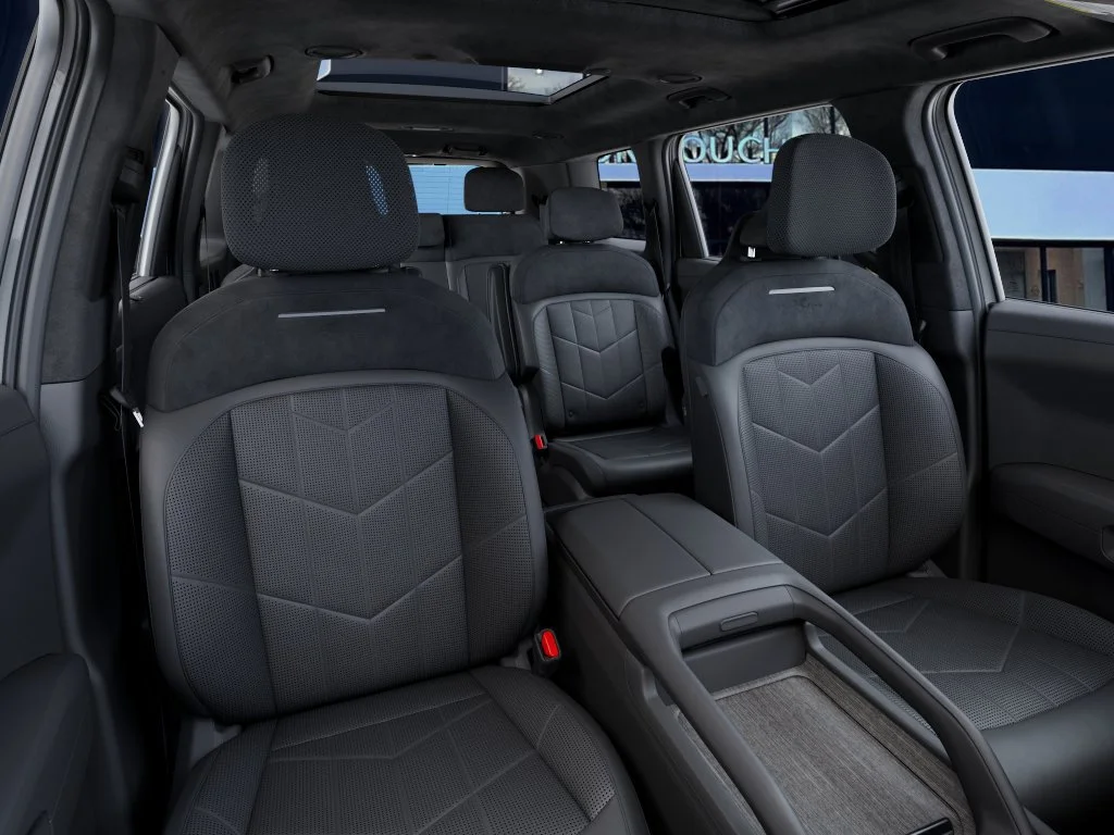 New 2027 GLACIAL WHITE PEARL Kia X-Line SX-Prestige image 15