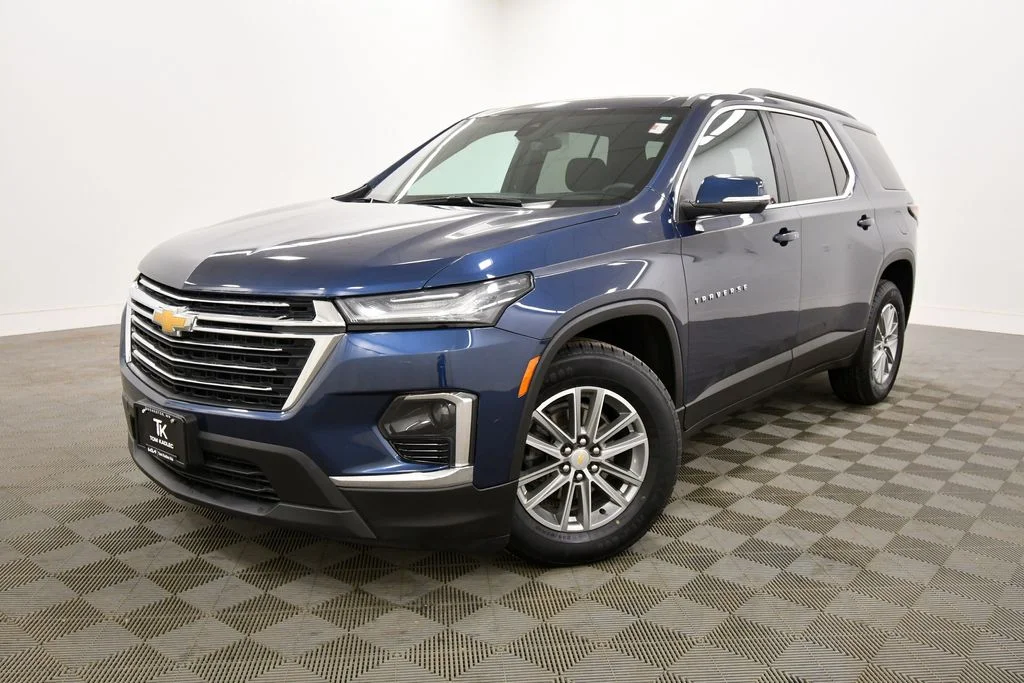 Used 2023 Chevrolet Traverse 1LT with VIN 1GNEVGKW3PJ212467 for sale in Rochester, Minnesota