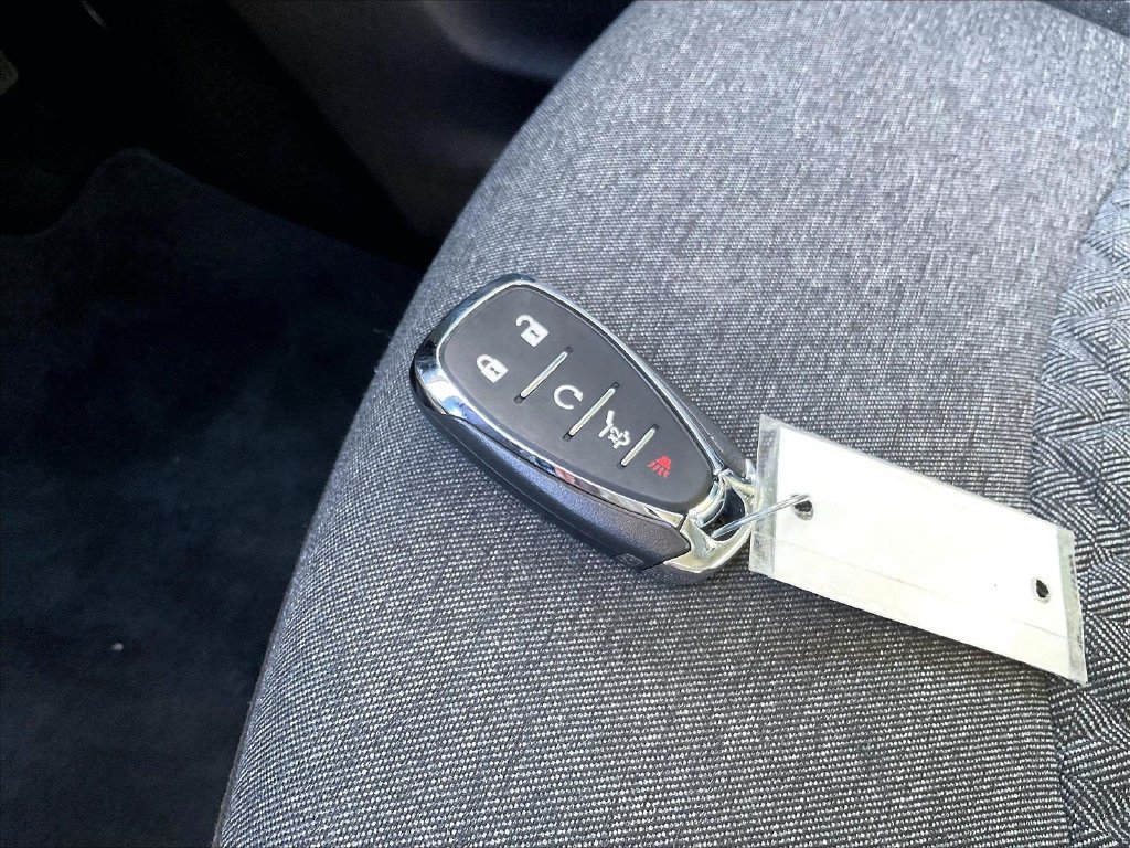 Used 2024 White Chevrolet LT image 30