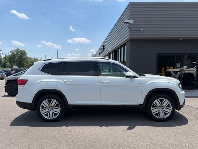 Used 2018 Volkswagen Atlas SEL Premium with VIN 1V2NR2CA9JC502659 for sale in Whitehall, OH