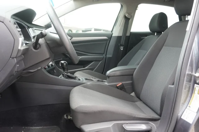 Used 2020 GREY Volkswagen S image 16