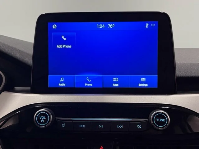 Used 2021 Silver Ford SE image 24