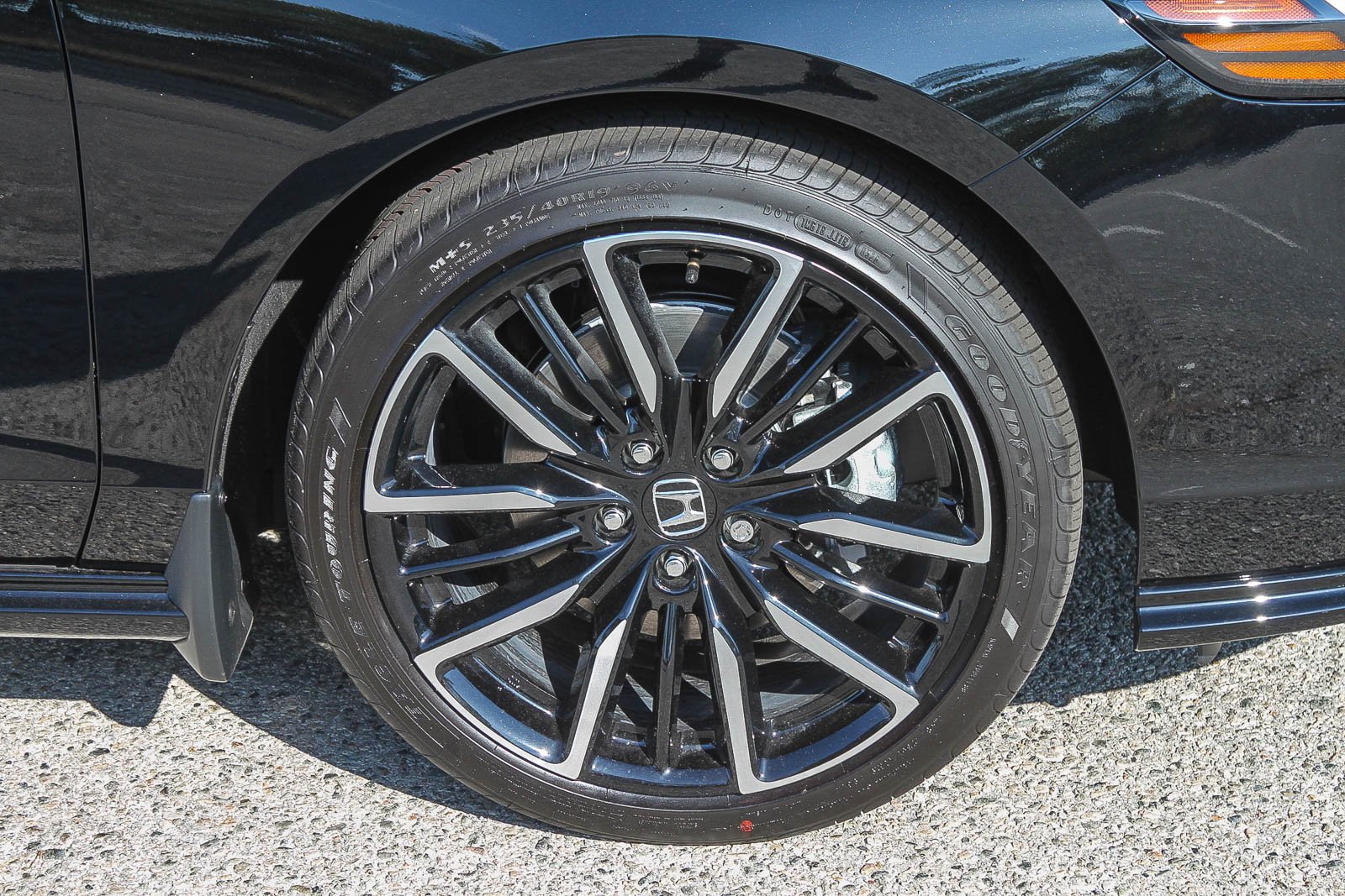 New 2026 Crystal Black Pearl Honda Touring image 12