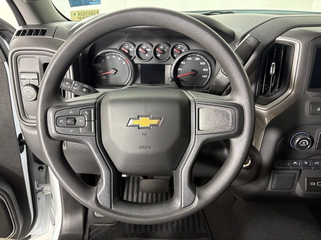 Used 2024 White Chevrolet Custom image 28