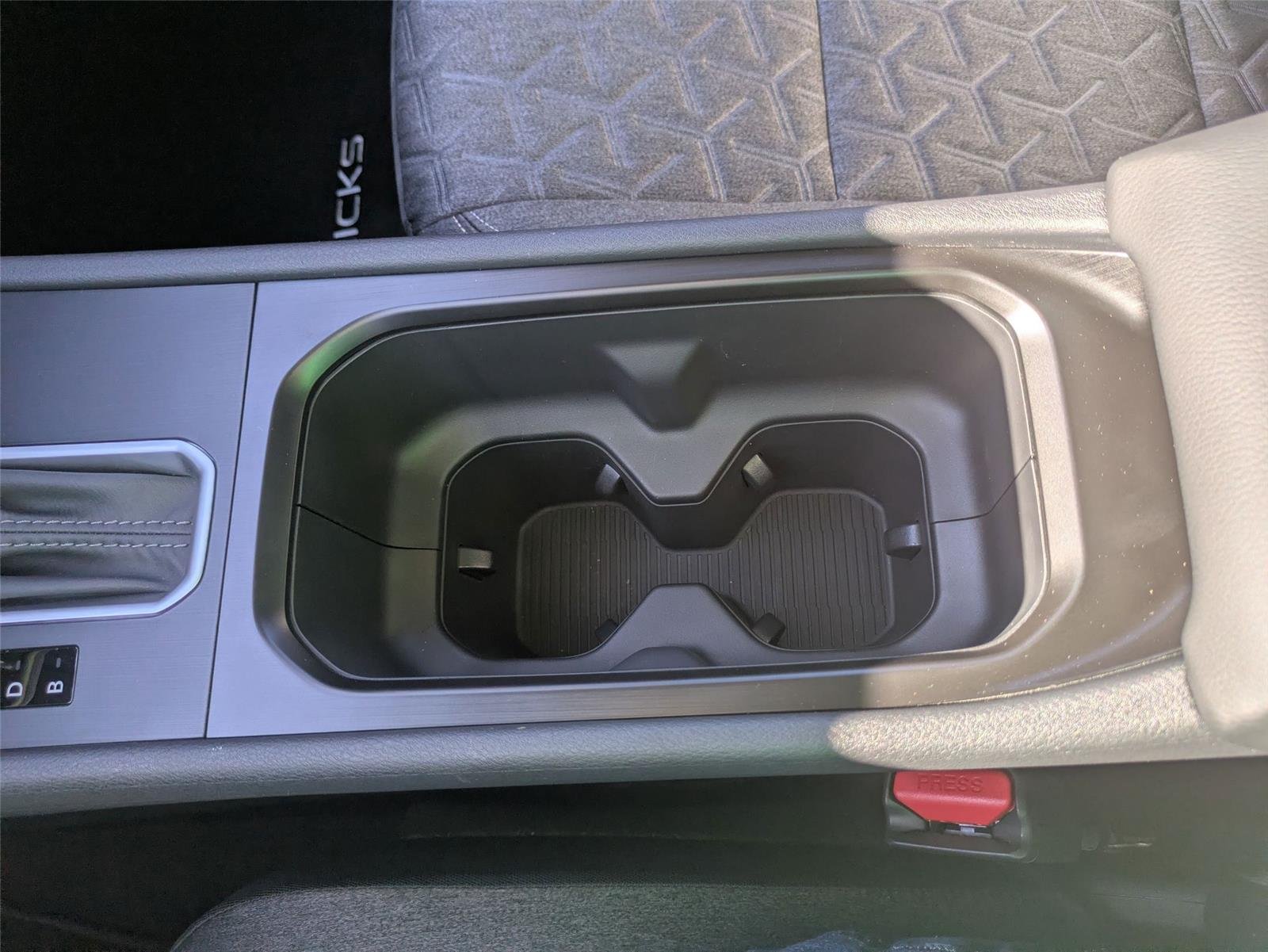 2026 Nissan KICKS SV - Photo 23