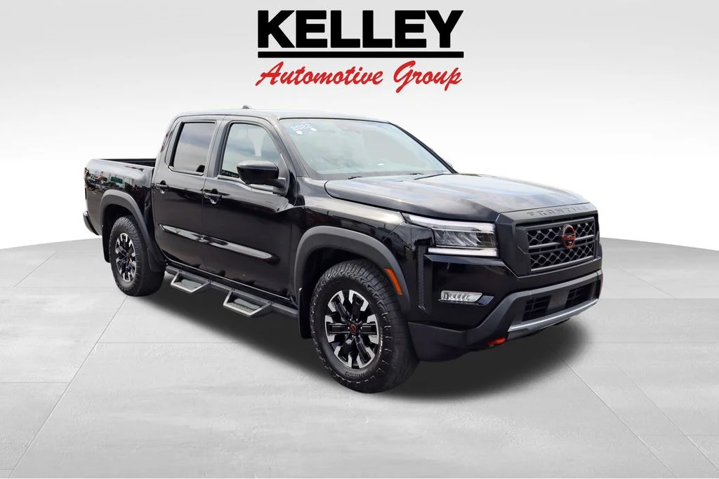 Used 2022 Black Nissan PRO-X image 1