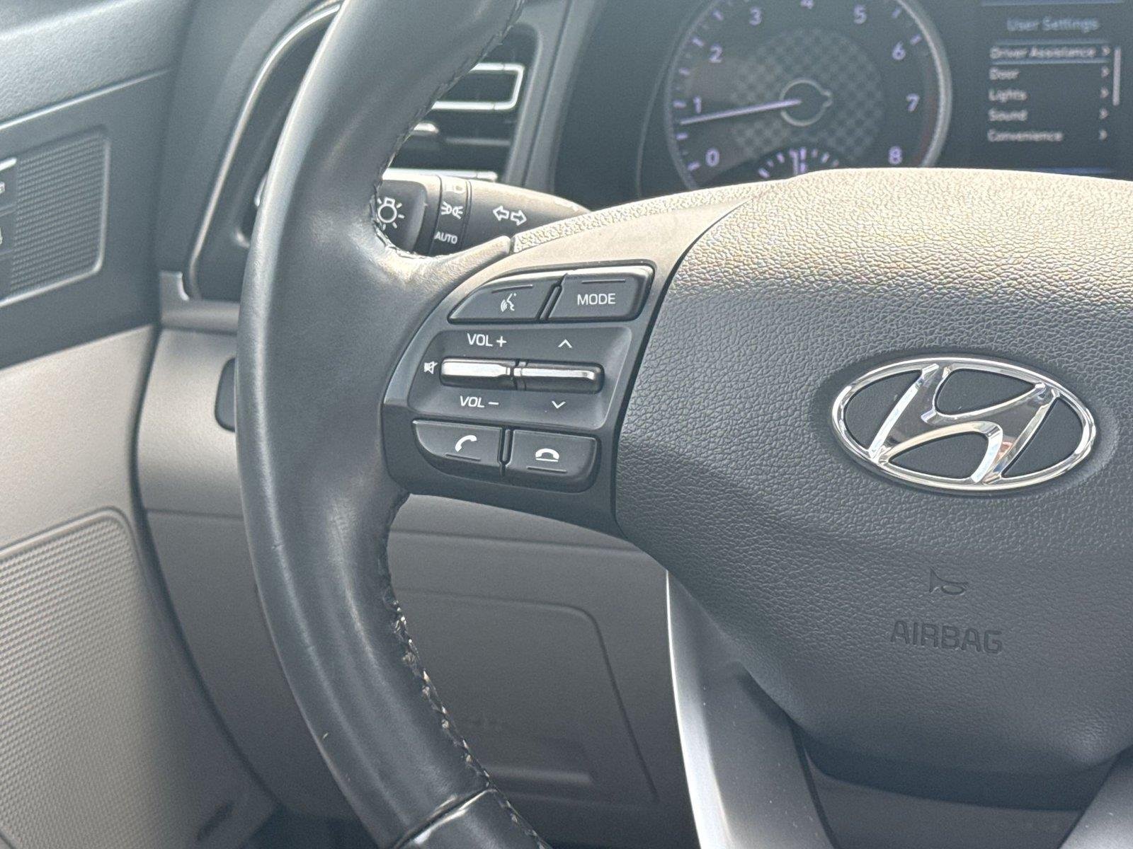Used 2020 Fluid Metal Hyundai Limited image 23