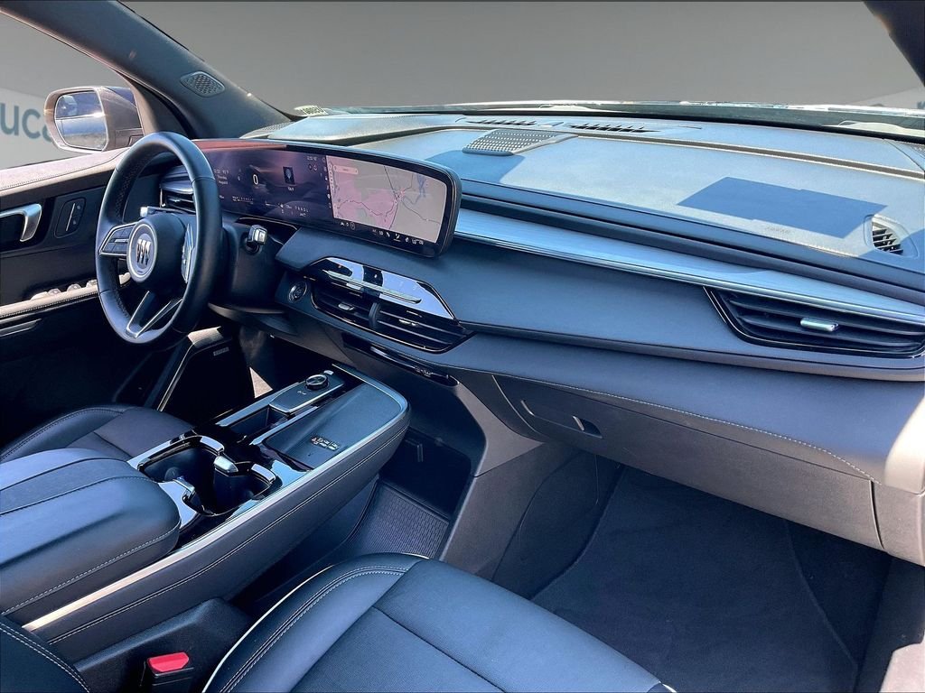 Used 2025 Ebony Twilight Metallic Buick Preferred image 13