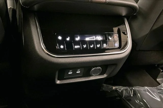 New 2026 Super Black Nissan Platinum image 22