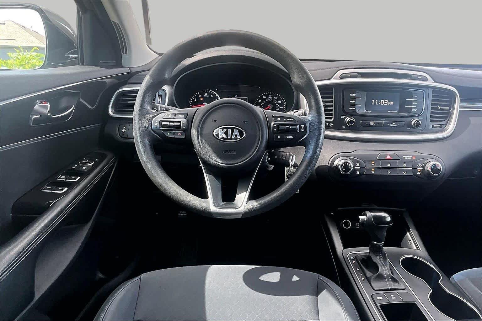 Used 2016 Titanium Silver Kia LX image 6