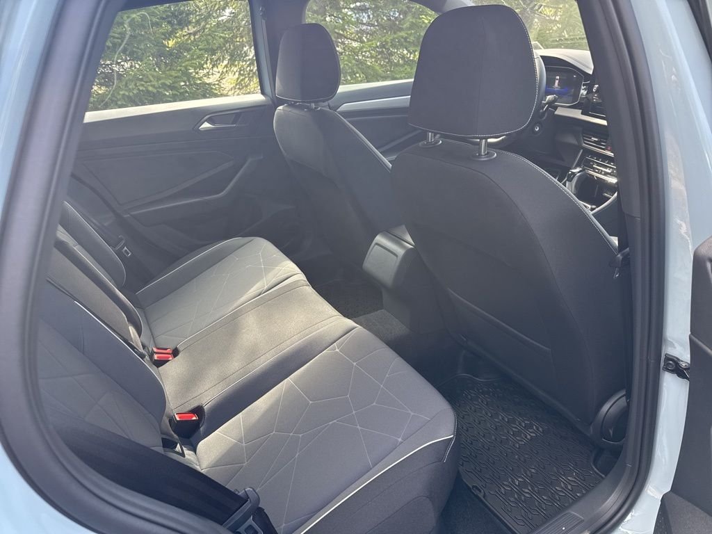 2025 Volkswagen Jetta Sport - Photo 16