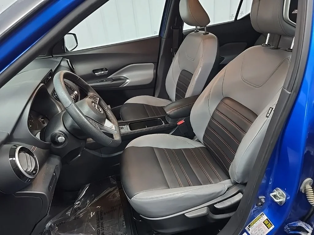 Used 2021 Blue Nissan SR image 34
