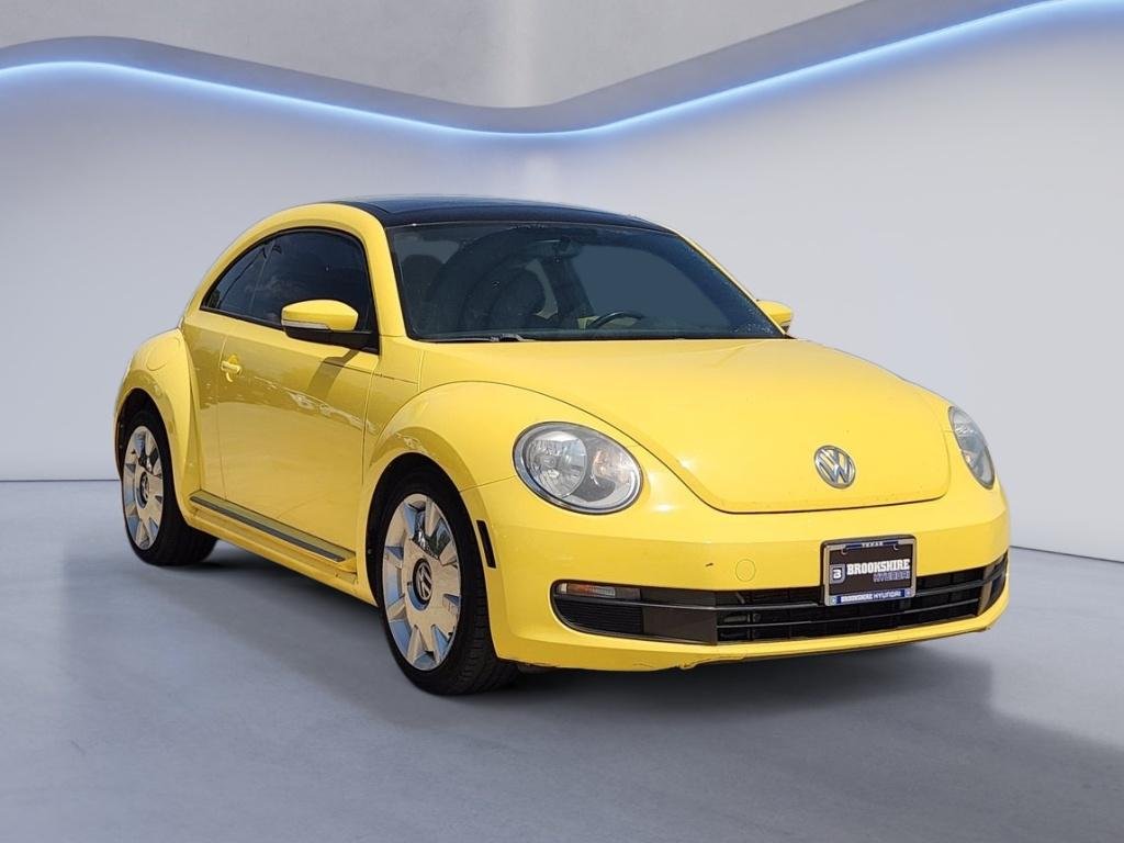 Used 2015 Yellow Rush Volkswagen 1.8T w/Sun/Sound/Nav image 3
