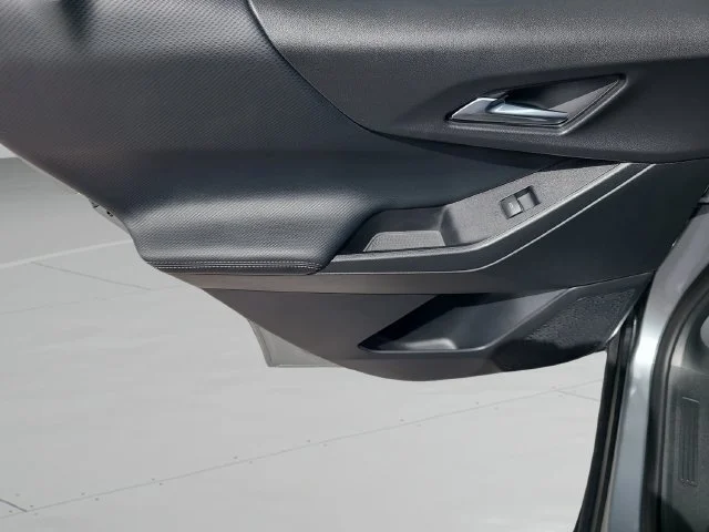 New 2027 Sterling Gray Metallic Chevrolet LT image 17