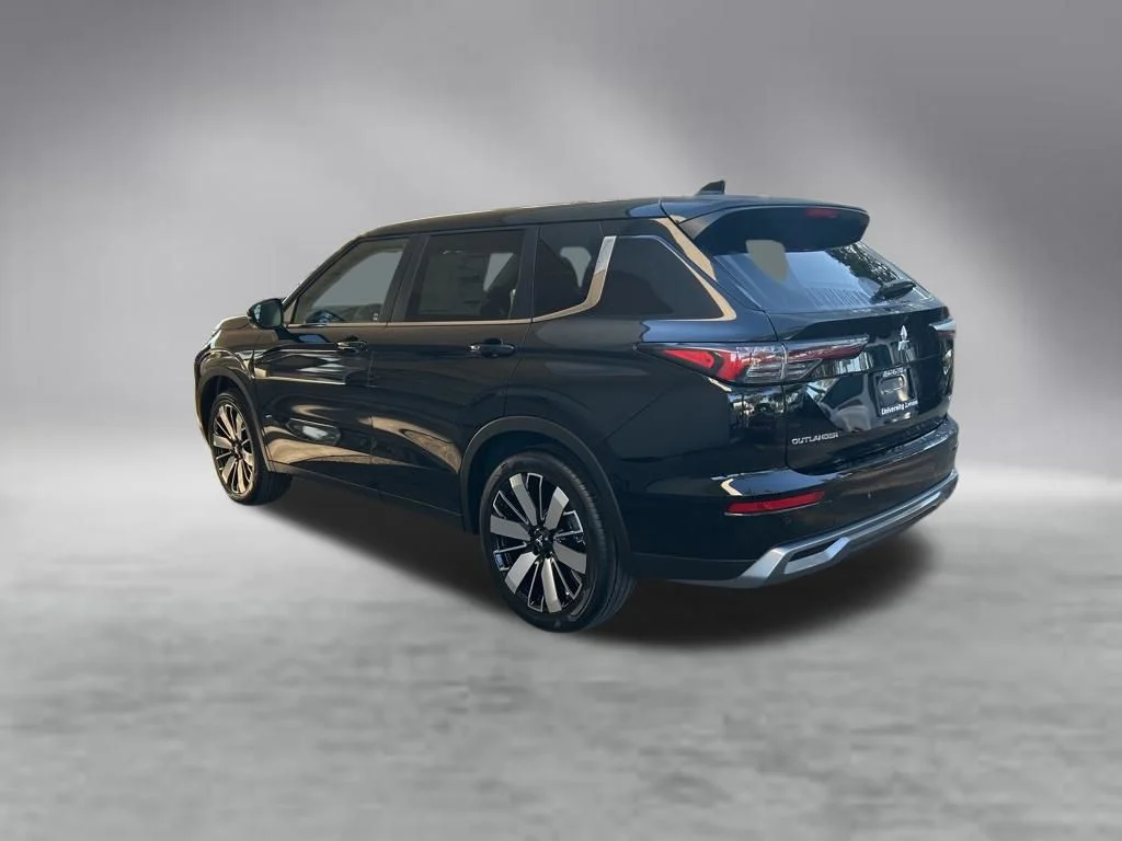 New 2026 Black Mitsubishi SE image 4