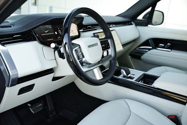 New 2026 Fuji White Land Rover SE 7 Seats image 23