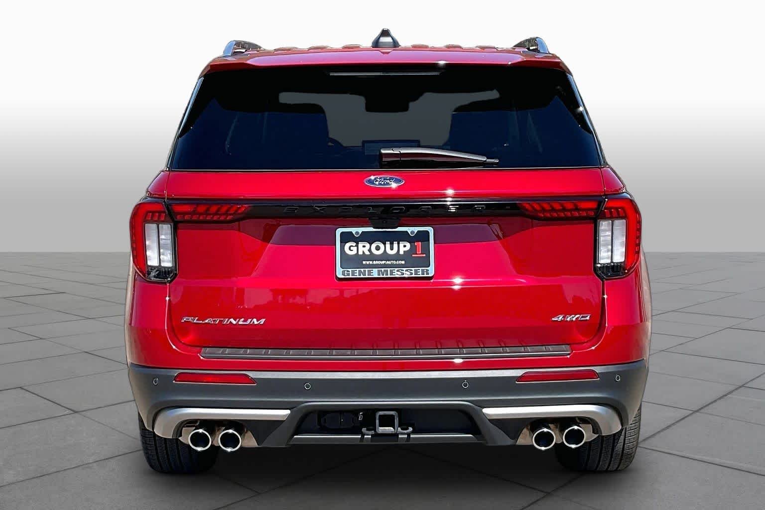 Used 2025 Rapid Red Metallic Tinted Clearcoat Ford Platinum image 5