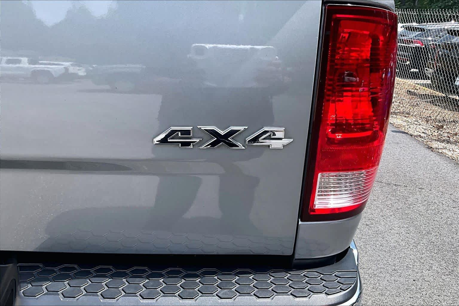 Used 2021 Billet Silver Metallic Clearcoat Ram Tradesman image 10