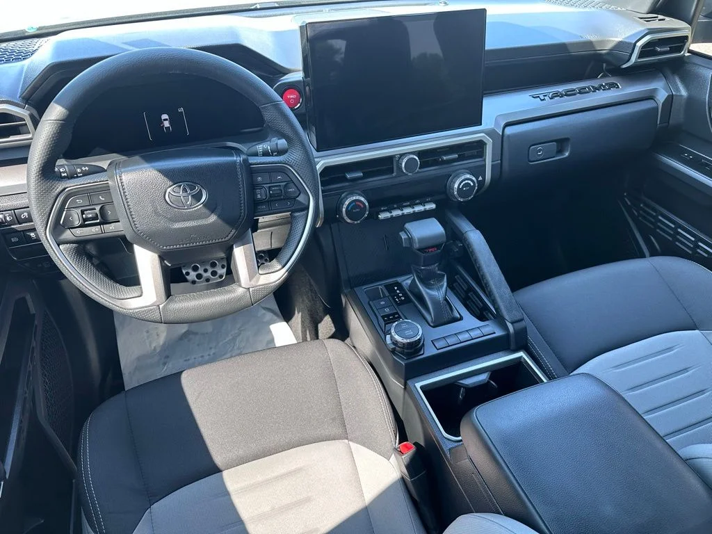 2025 Toyota Tacoma TRD Sport - Photo 28