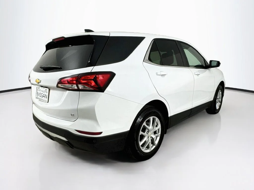 Used 2024 White Chevrolet LT image 7