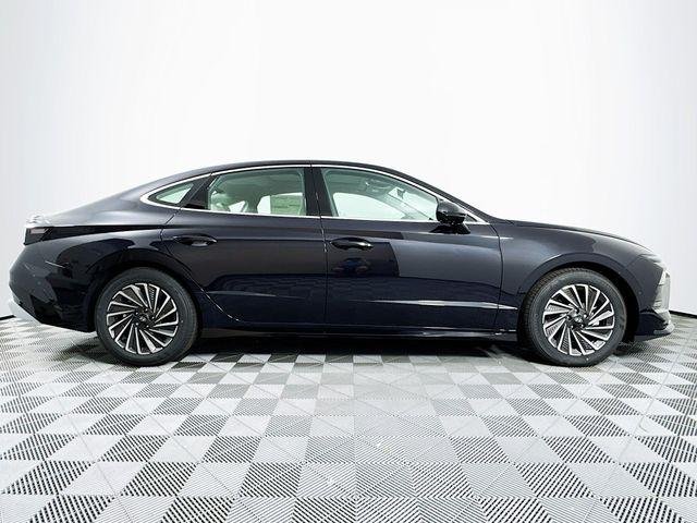 2025 Hyundai Sonata Hybrid Limited - Photo 8