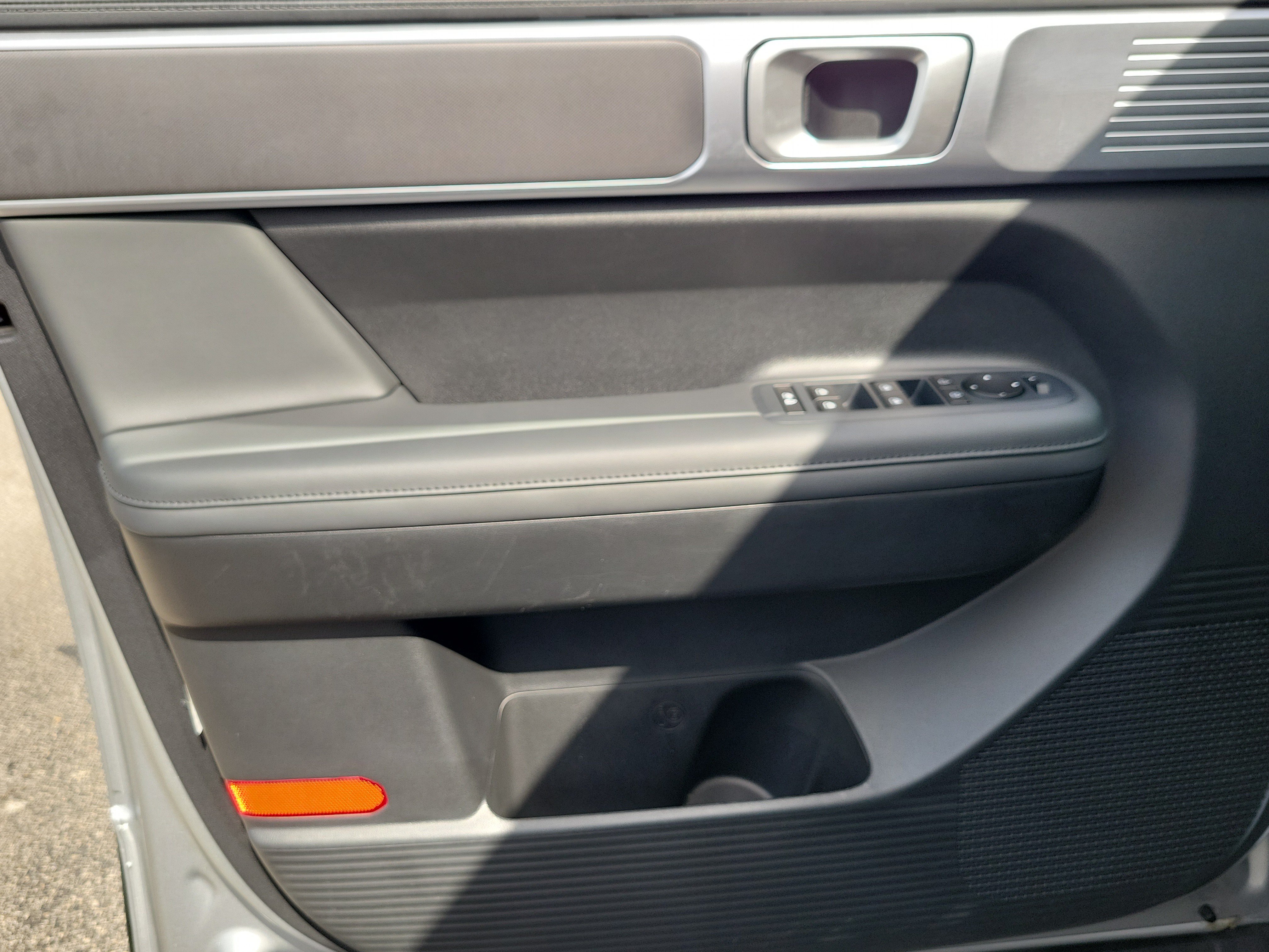 Used 2026 Shimmering Silver Hyundai SEL image 19