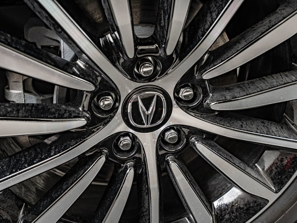 New 2026 Liquid Carbon Metallic Acura Advance Package image 11