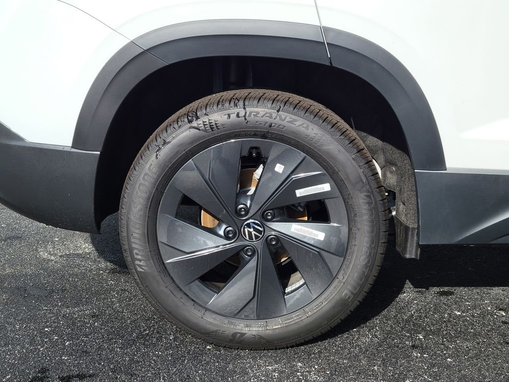 New 2026 White Volkswagen 1.5T S image 5