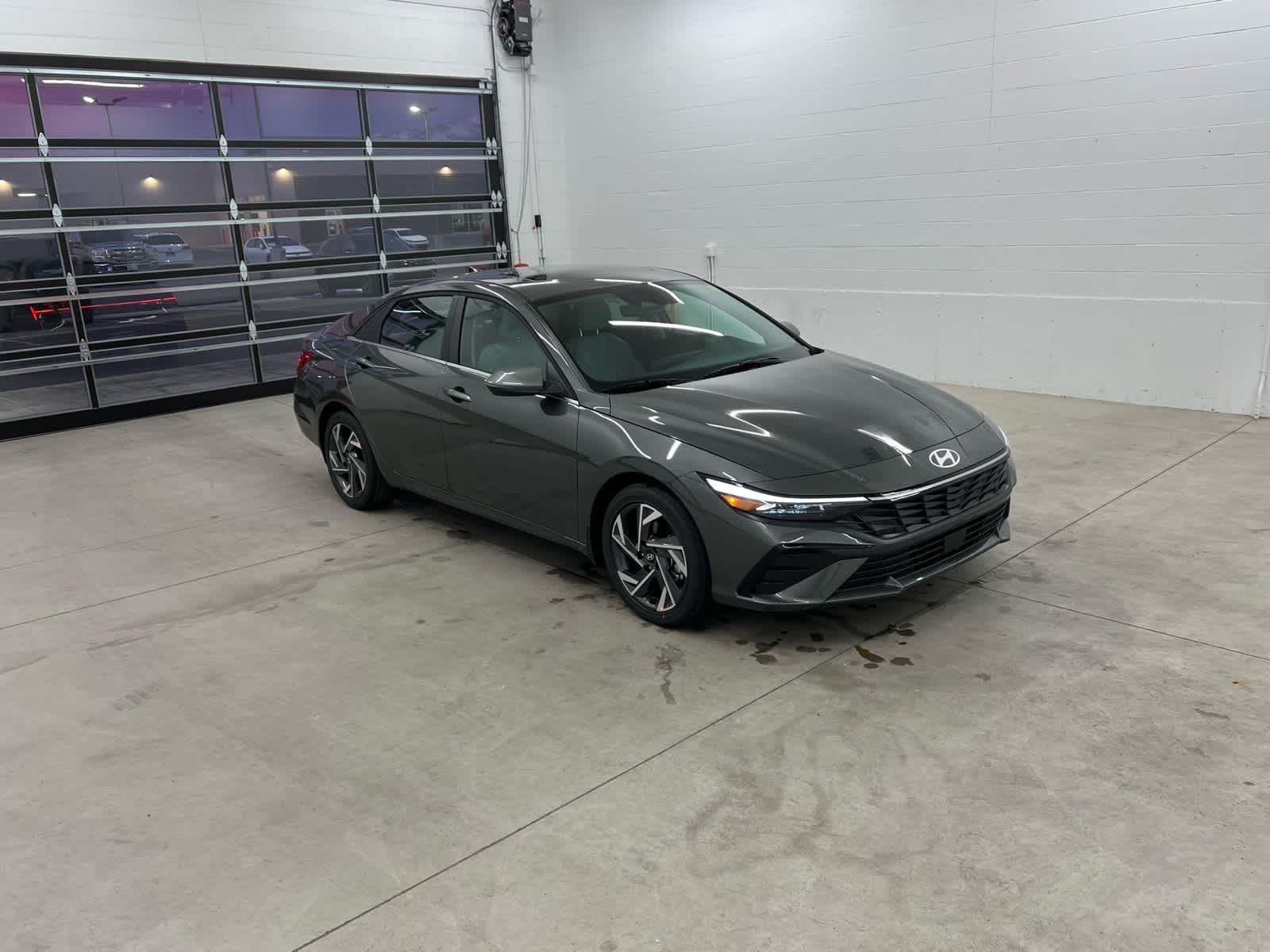 New 2026 Amazon Gray Hyundai Limited image 5