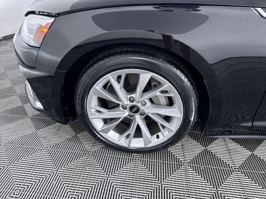 Used 2022 Brilliant Black Audi Premium image 25