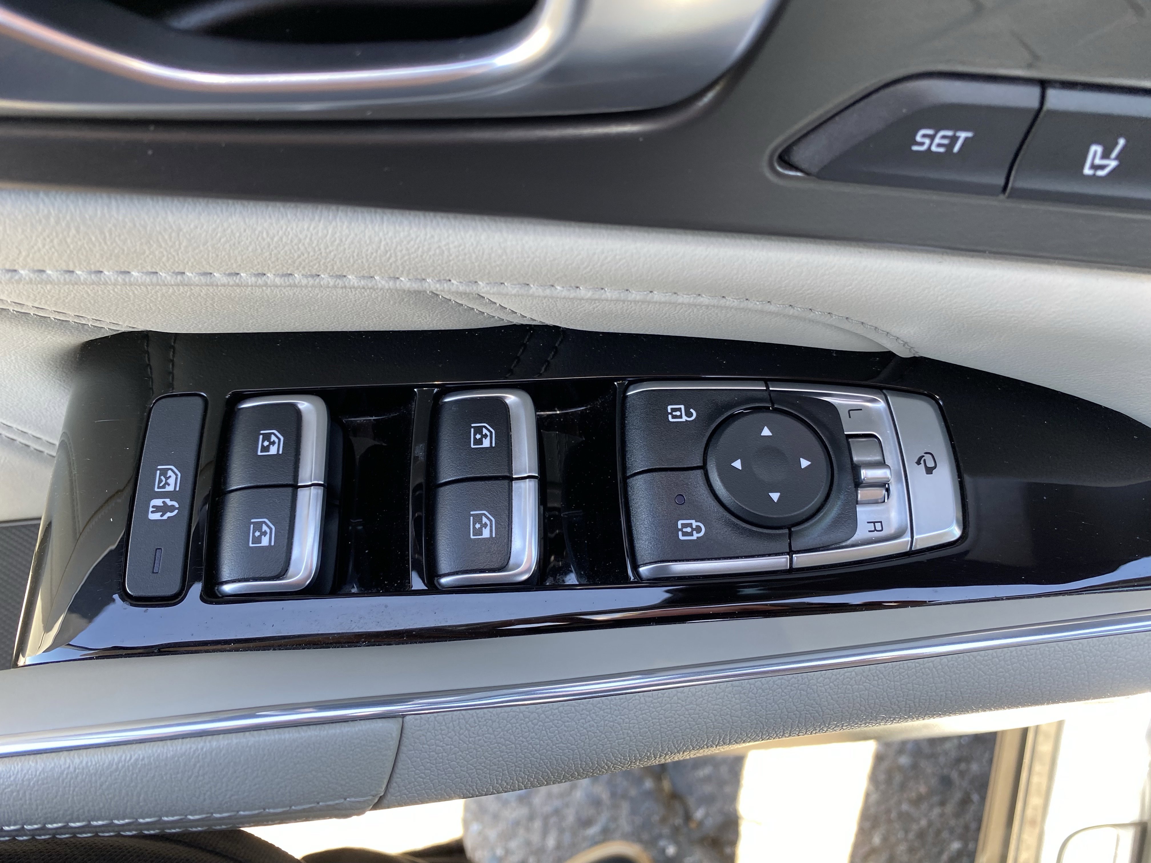 Used 2023 Steel Gray Kia EX image 19