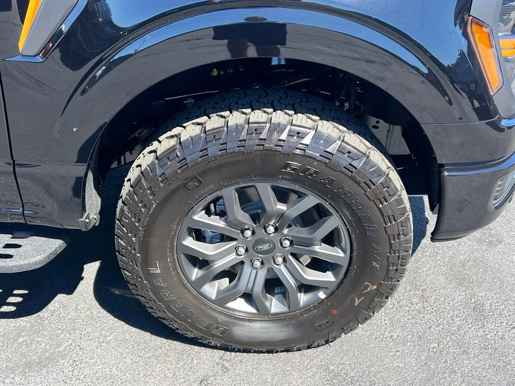 New 2026 Agate Black Metallic Ford Tremor® image 6