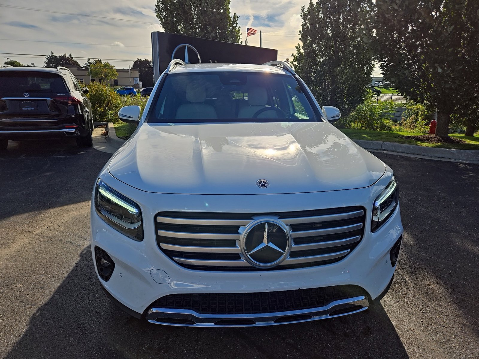 Certified Used 2025 White Mercedes-Benz GLB 250 image 7