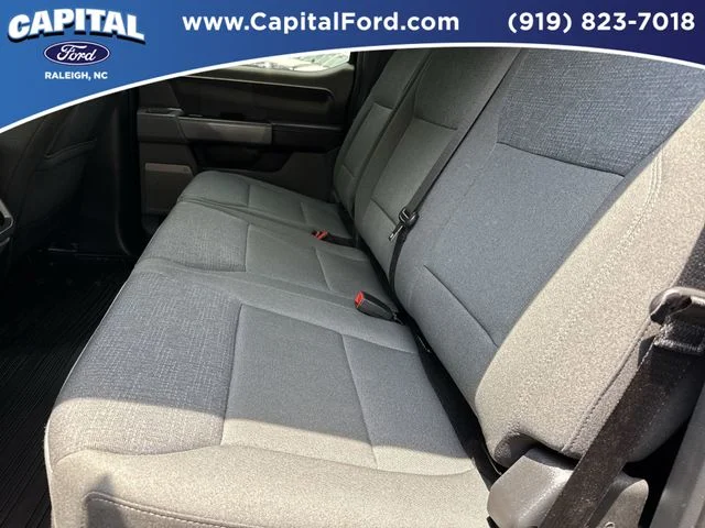 Used 2025 Black Ford XLT image 18