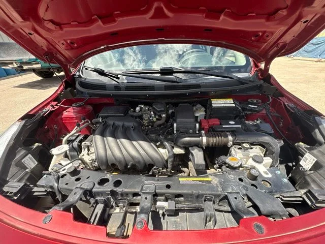 Used 2019 Red Nissan 1.6 SV image 10