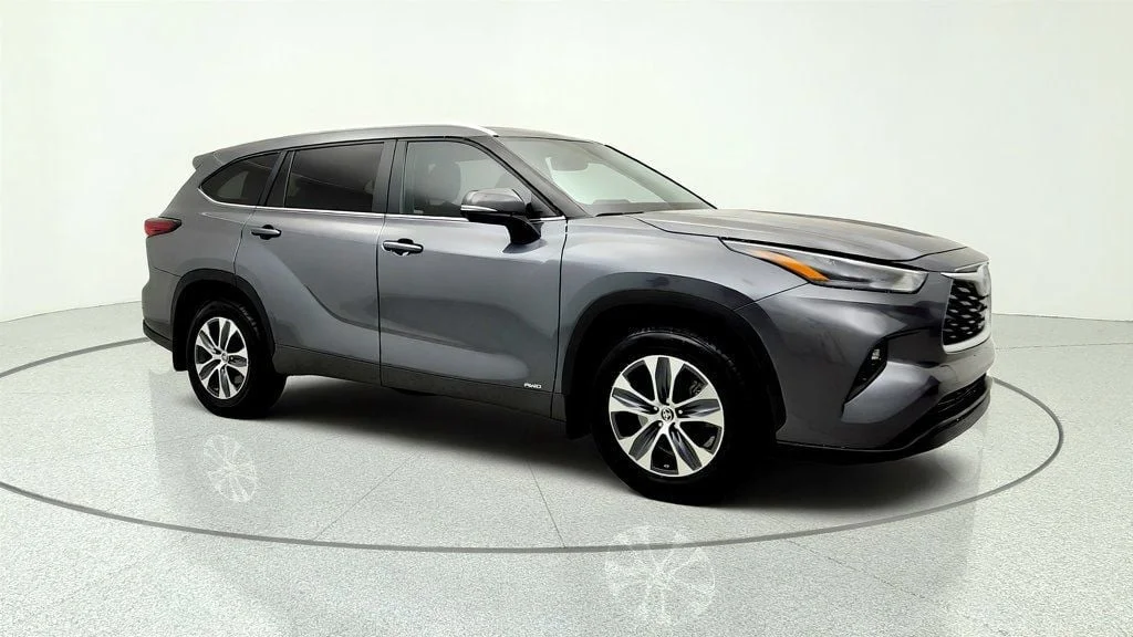 Used 2024 Magnetic Gray Metallic Toyota Hybrid XLE AWD w/ Roof Cross Bars image 3