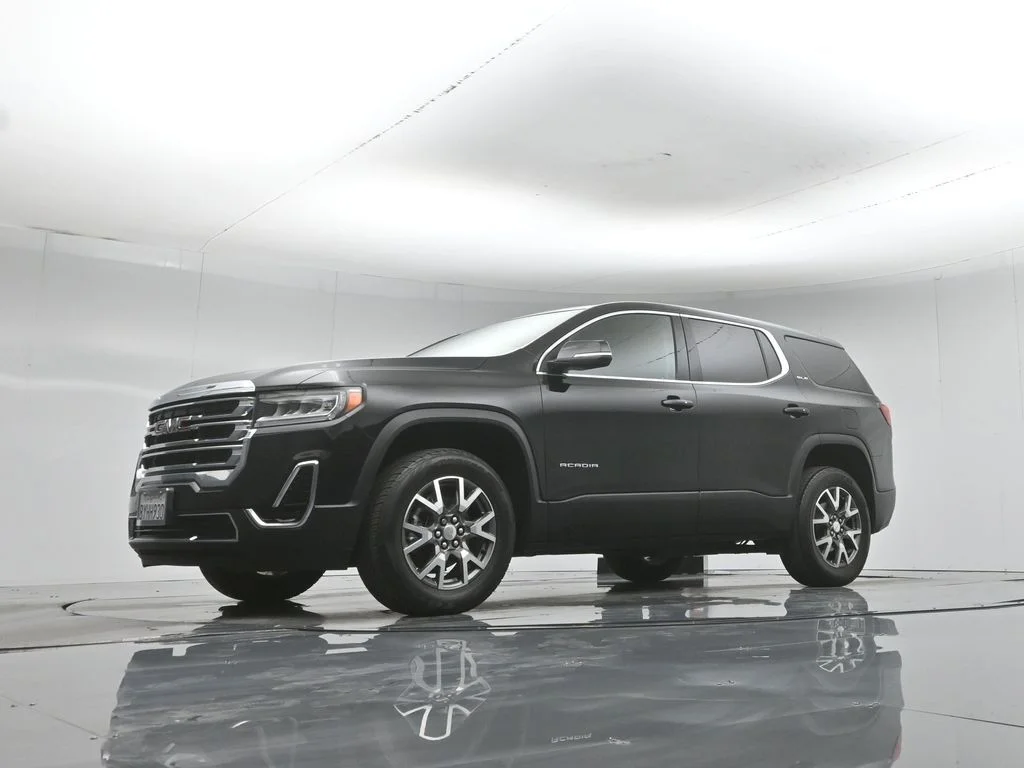 Used 2022 Black GMC SLE image 47