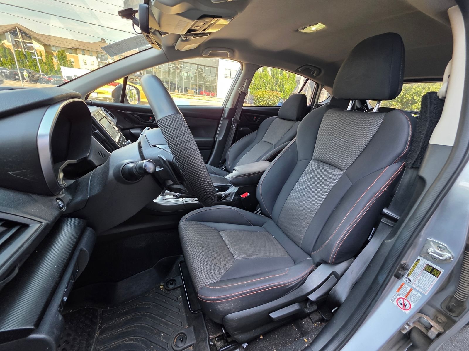 Used 2018 Ice Silver Metallic Subaru 2.0i Premium image 12