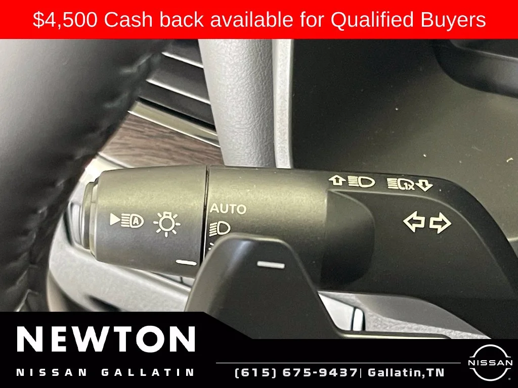 New 2026 Champagne Silver Metallic / Super Black Two-tone Nissan Platinum image 42