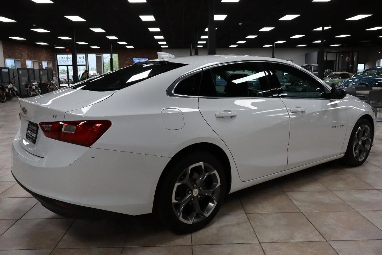 Used 2023 Summit White Chevrolet LT image 5