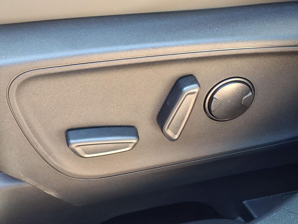 New 2026 Carbonized Gray Metallic Ford Badlands® image 16