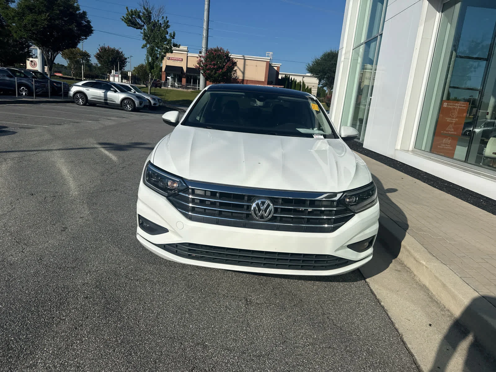 Used 2020 Pure White Volkswagen SEL Premium image 3