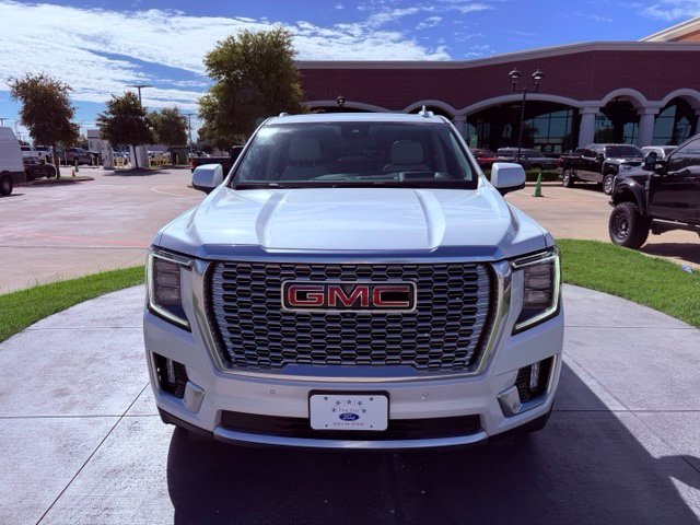 Used 2024 White GMC Denali image 2