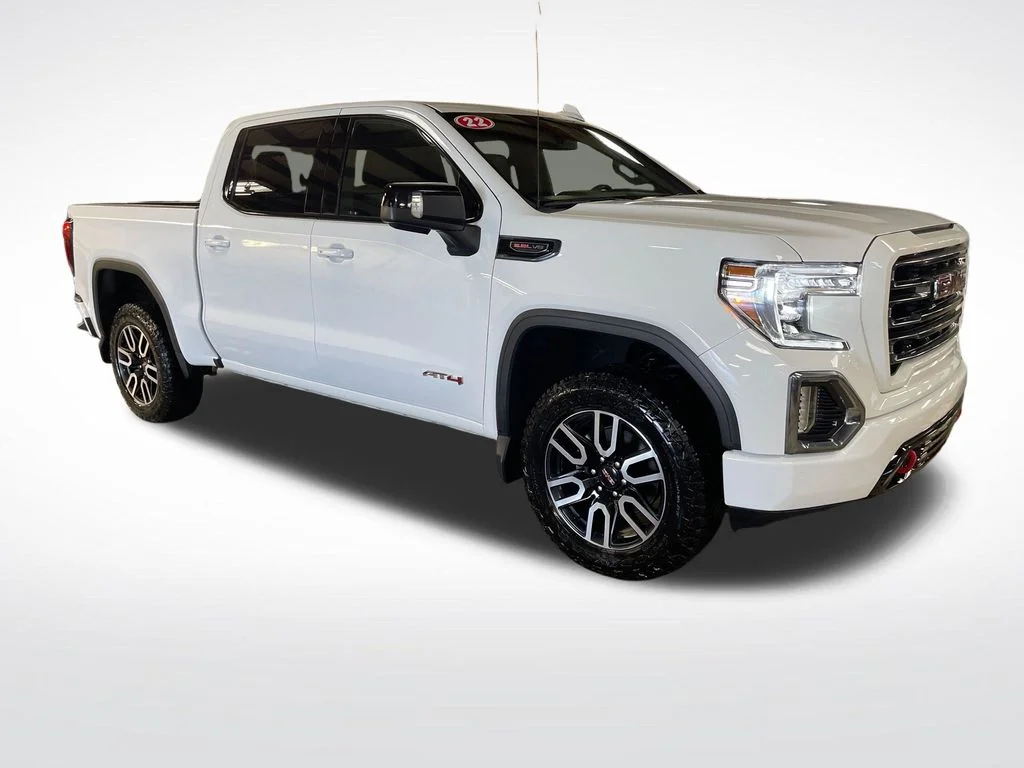 Used 2022 White GMC AT4 image 8