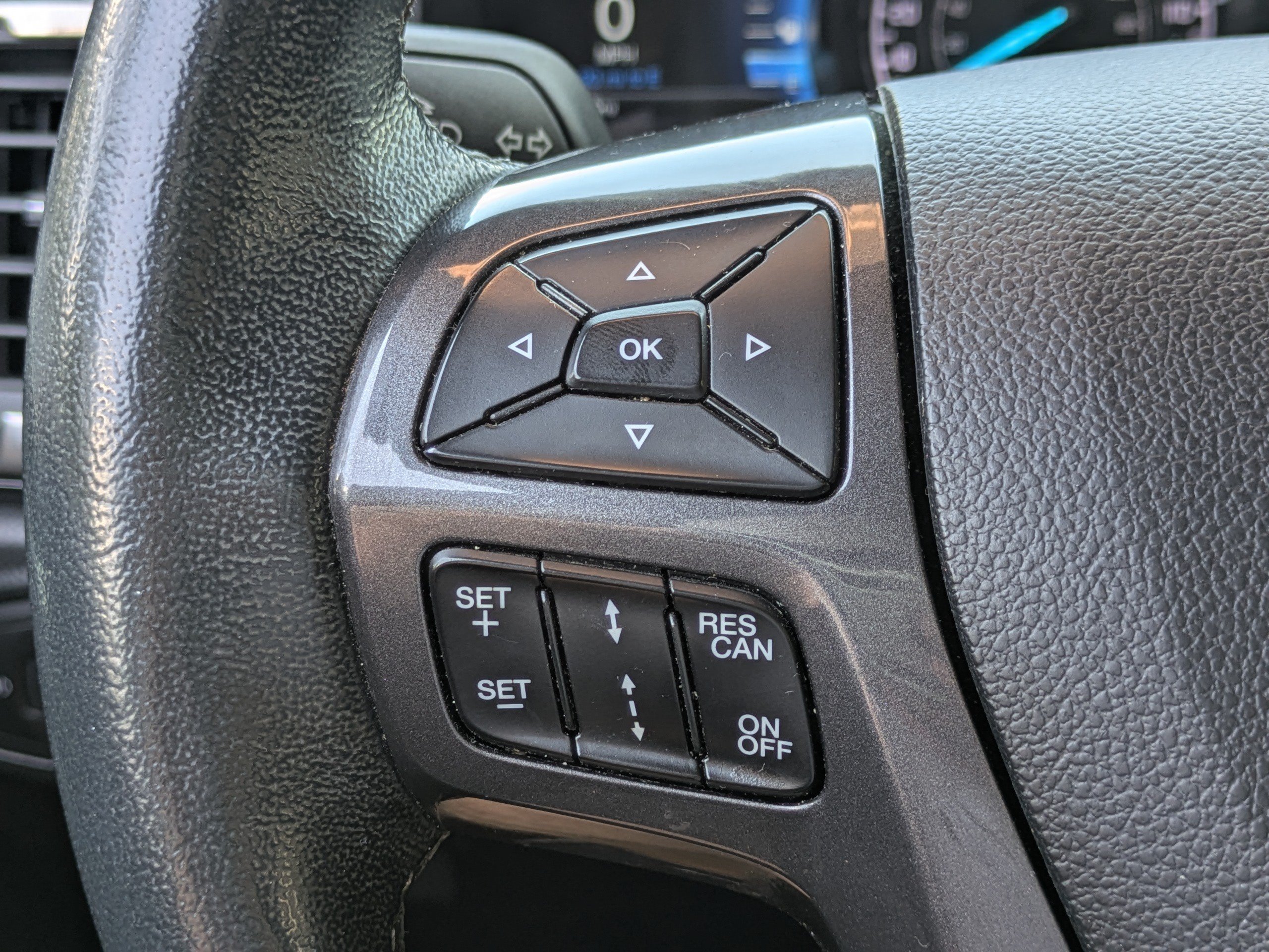 Used 2020  Ford  image 20